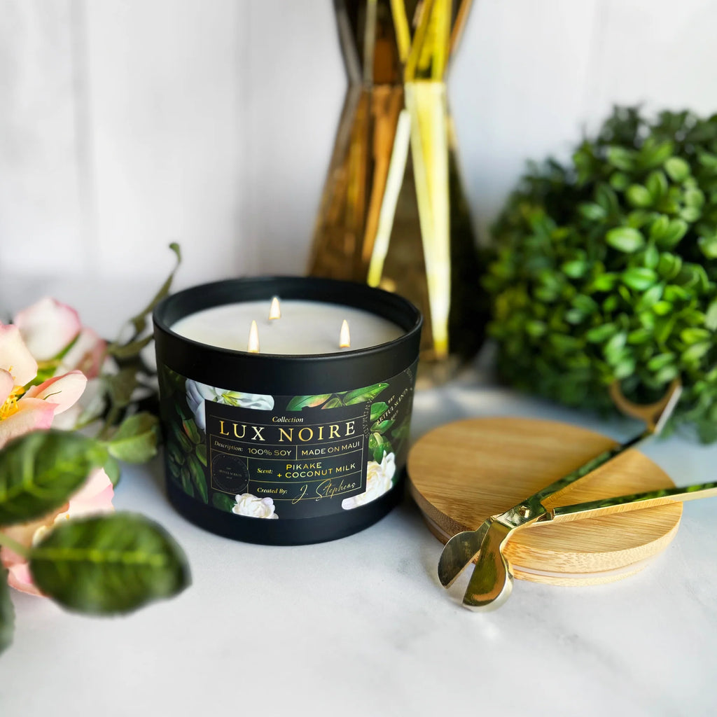 Lux Noire - Pikake + Coconut Milk (3-Wick, 100+ hrs)