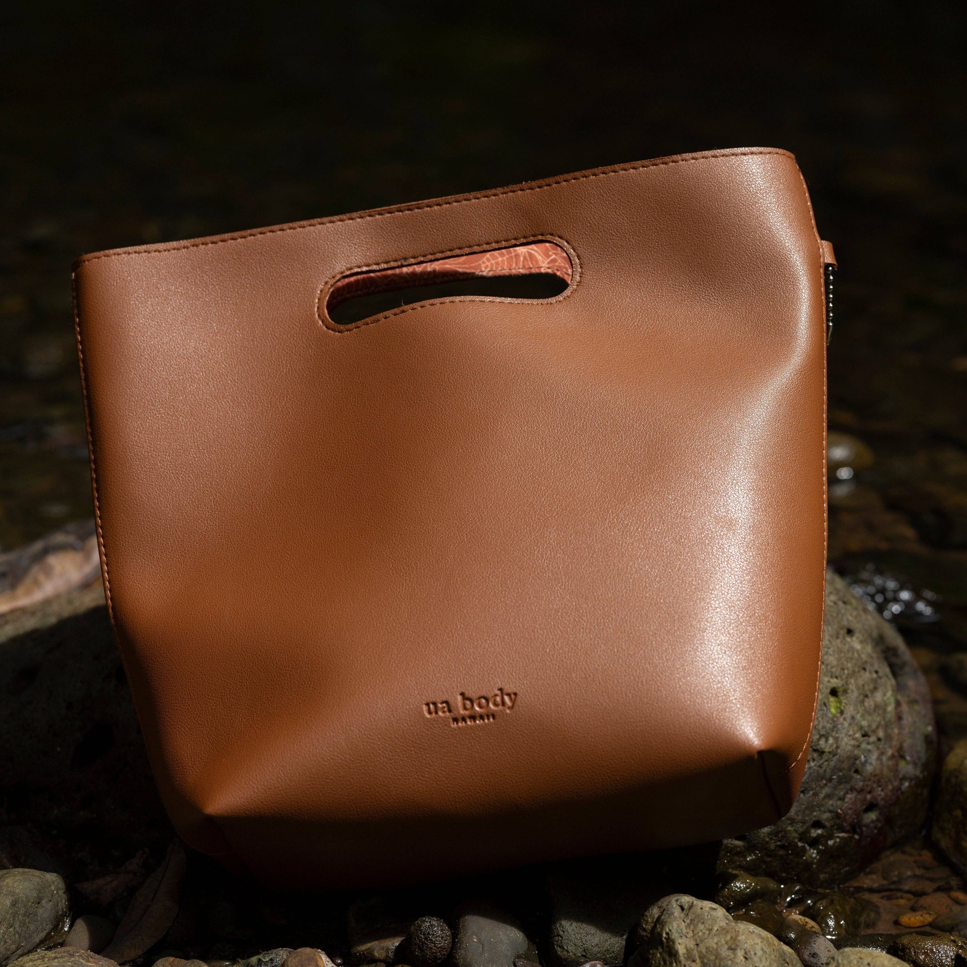 Tote Bucket Bag: Camel